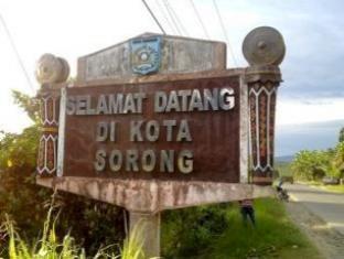 You & Me Hotel Sorong Bagian luar foto